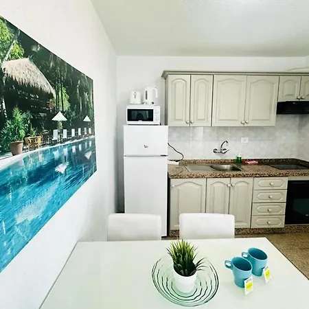 Ferienwohnung Fuer 4 Personen Ca 60 Qm In Playa De Las Americas, Teneriffa Und Los Cristianos - B62850 * Playa de las Americas (Tenerife)